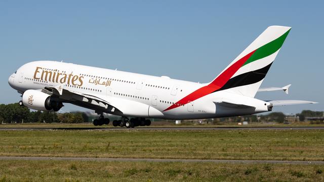 A6-EOJ:Airbus A380-800:Emirates Airline